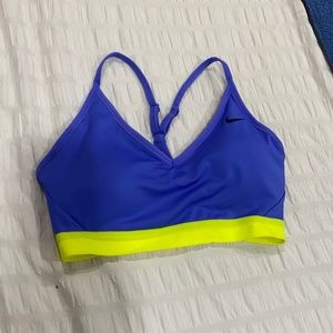 NWOT Nike sports bra